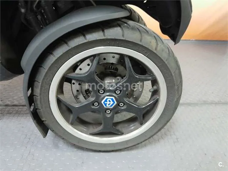 Piaggio MP3 500 LT Sport – Vista 9