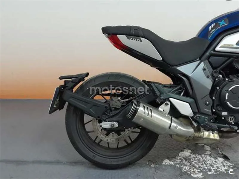 CFMOTO 700CL-X Heritage – Vista 5