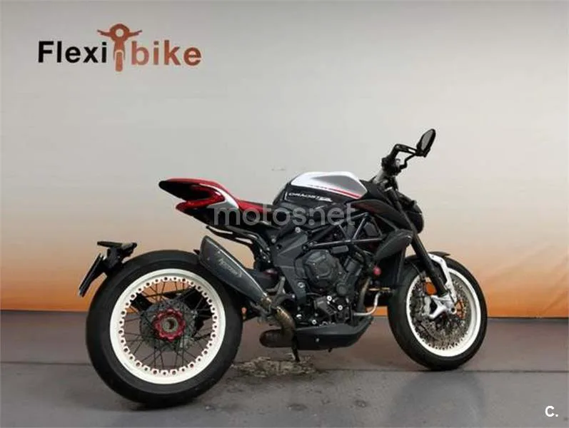 MV Agusta Dragster 800 – Vista 4