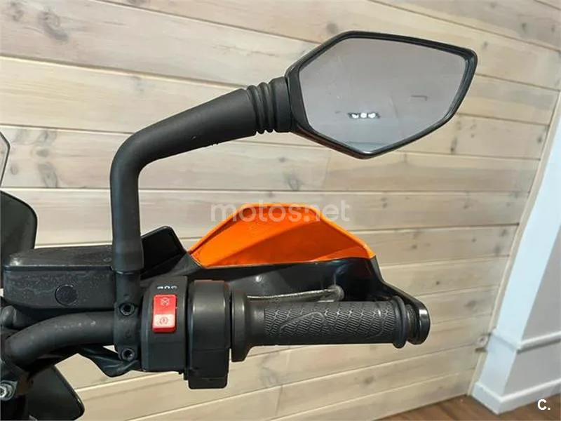 KTM 790 – Vista 15