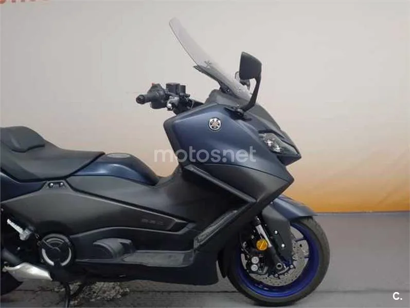 Yamaha TMAX – Vista 7