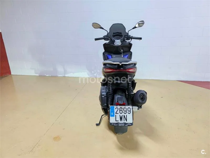Aprilia SR GT 125 – Vista 5