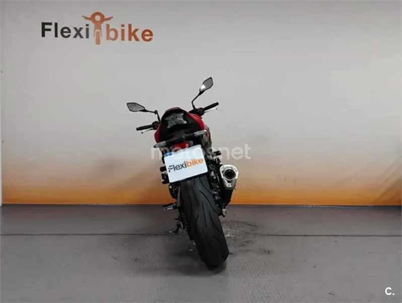 Kawasaki Z900 – Vista 5