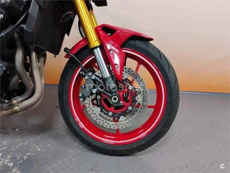 Kawasaki Z900 – Vista 9