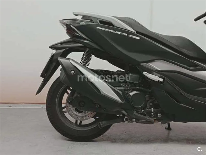Honda Forza 350 – Vista 6