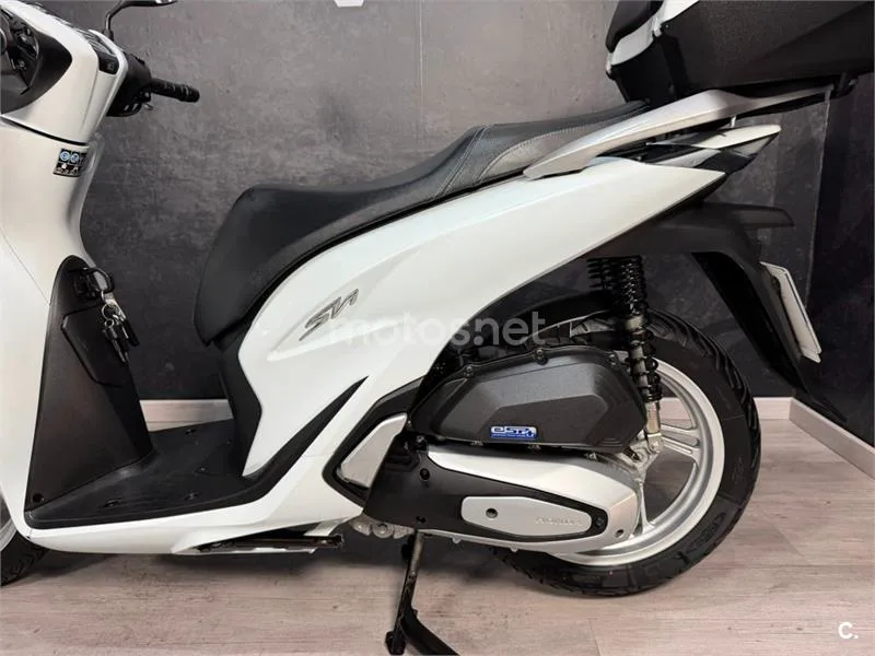 Honda SH 125i – Vista 11