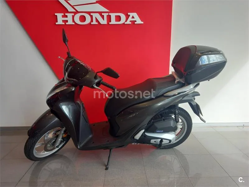 Honda SH 125i – Vista 3