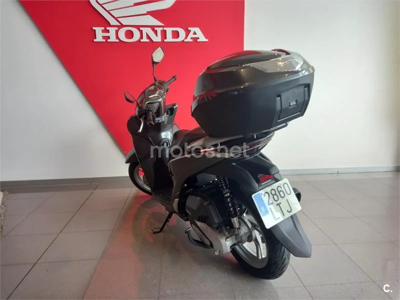 Honda SH 125i – Vista 4