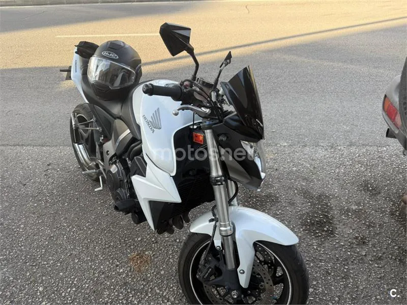 Honda CB1000R - Vista 4