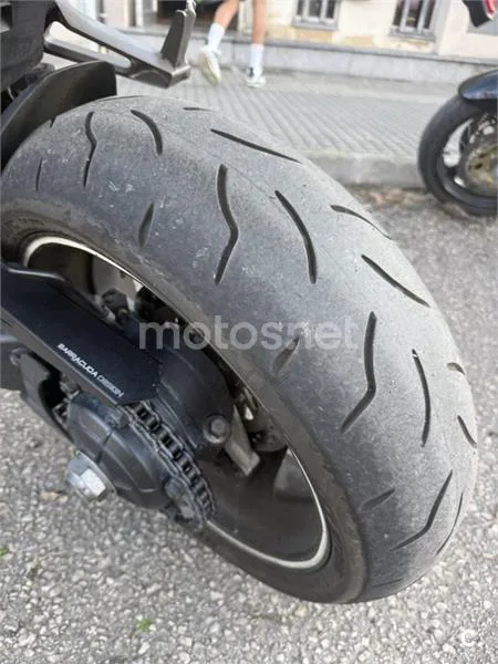 Honda CB1000R - Vista 7