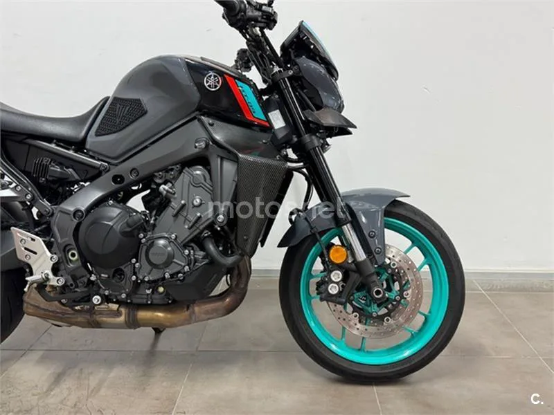 Yamaha MT-09 – Vista 8