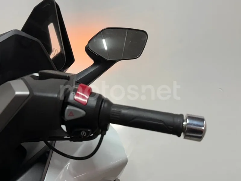 Honda Forza 350 – Vista 15