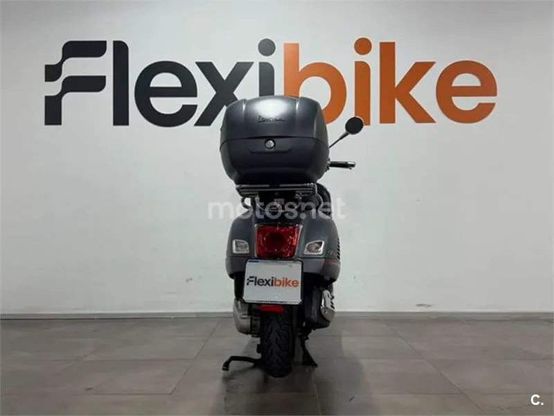 Vespa GTS 300 – Vista 4