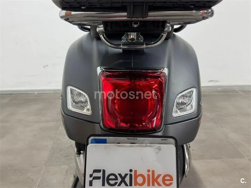 Vespa GTS 300 – Vista 5