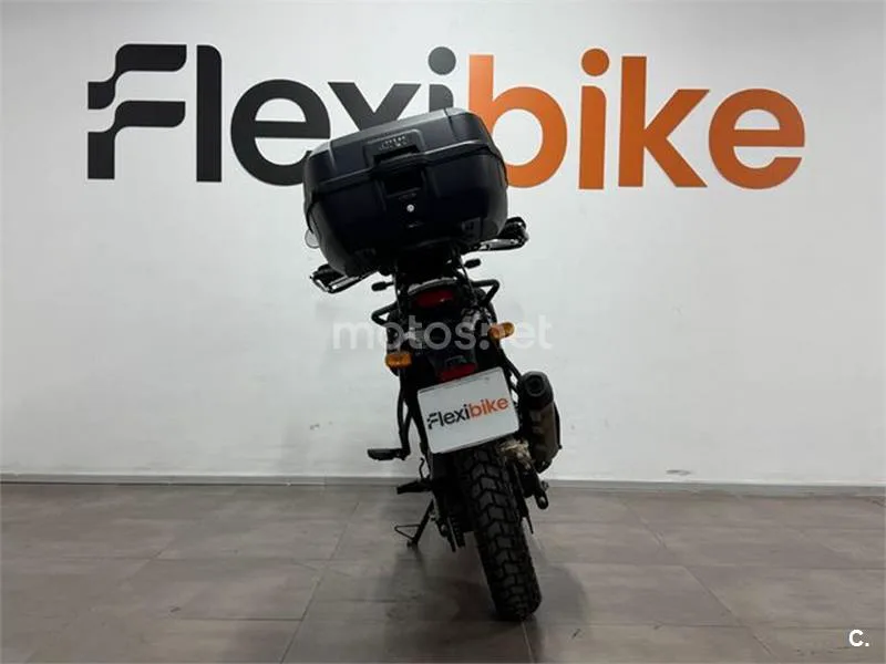Royal Enfield Scram 411 – Vista 5