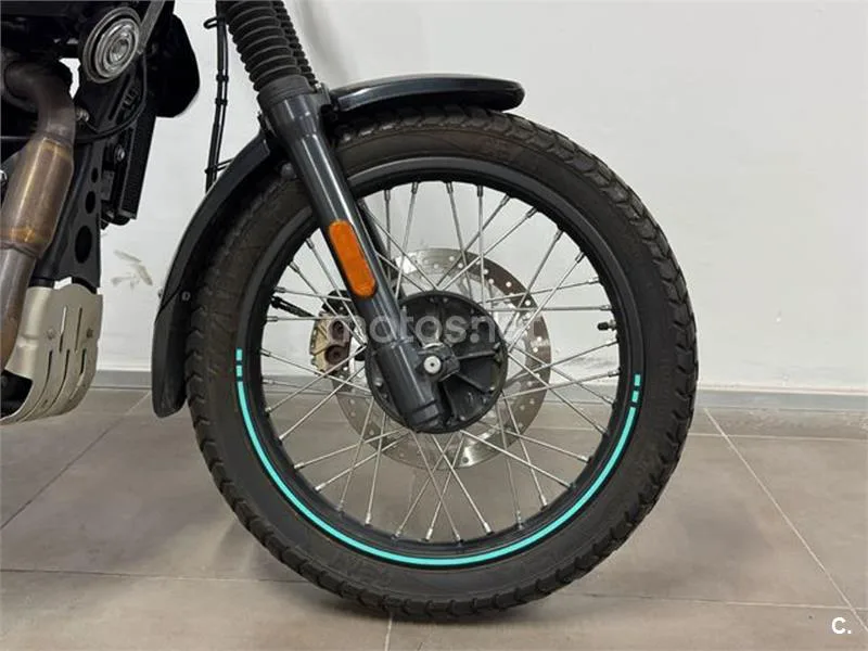 Royal Enfield Scram 411 – Vista 10