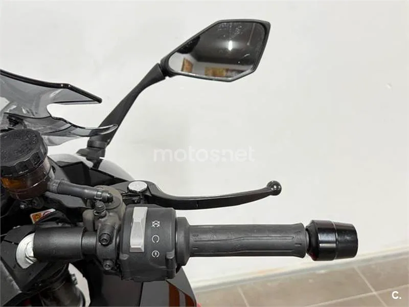 Kawasaki Ninja 1000 SX – Vista 15