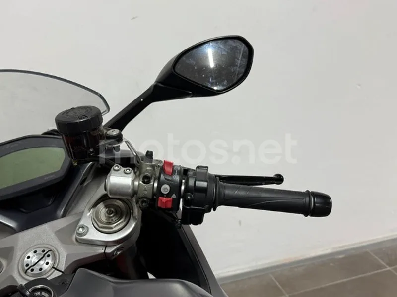 Ducati SuperSport – Vista 15