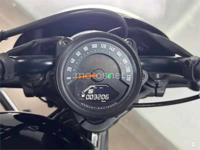 Harley-Davidson Nightster – Vista 13