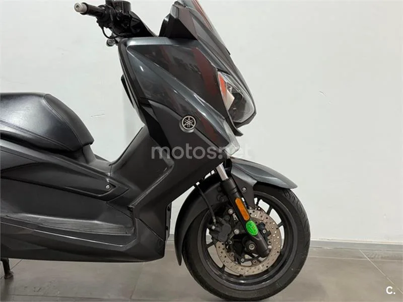 Yamaha XMAX 400 – Vista 8