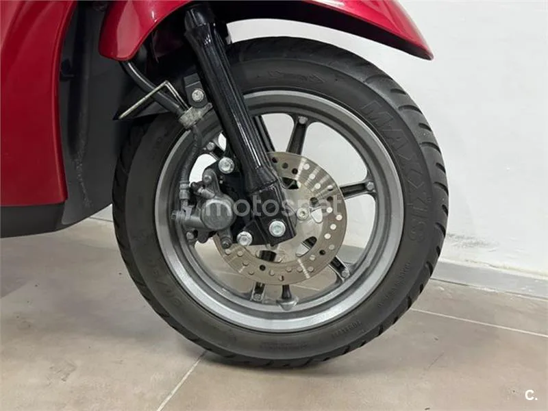 Yamaha D'elight 125 – Vista 10