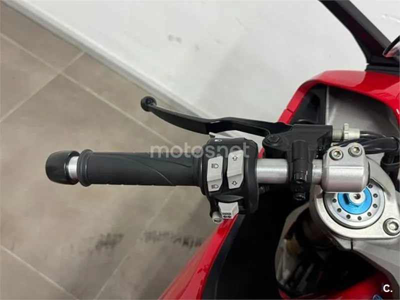Ducati SuperSport – Vista 12