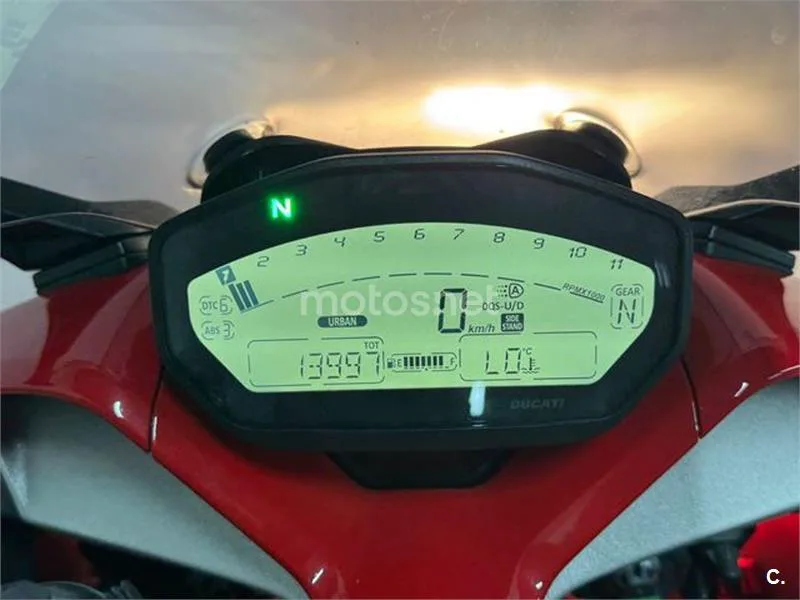 Ducati SuperSport – Vista 13