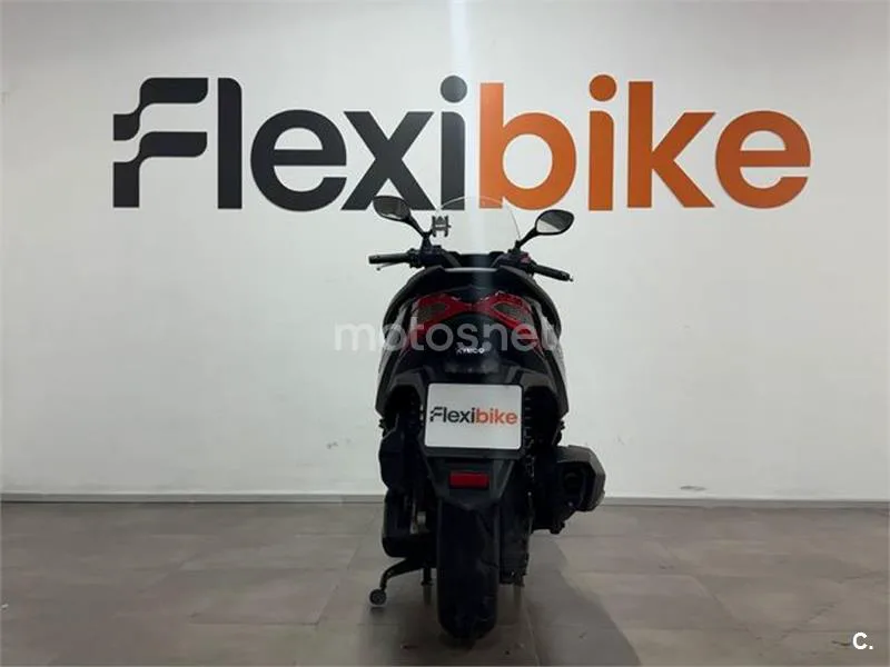Kymco Grand Dink 300 – Vista 5