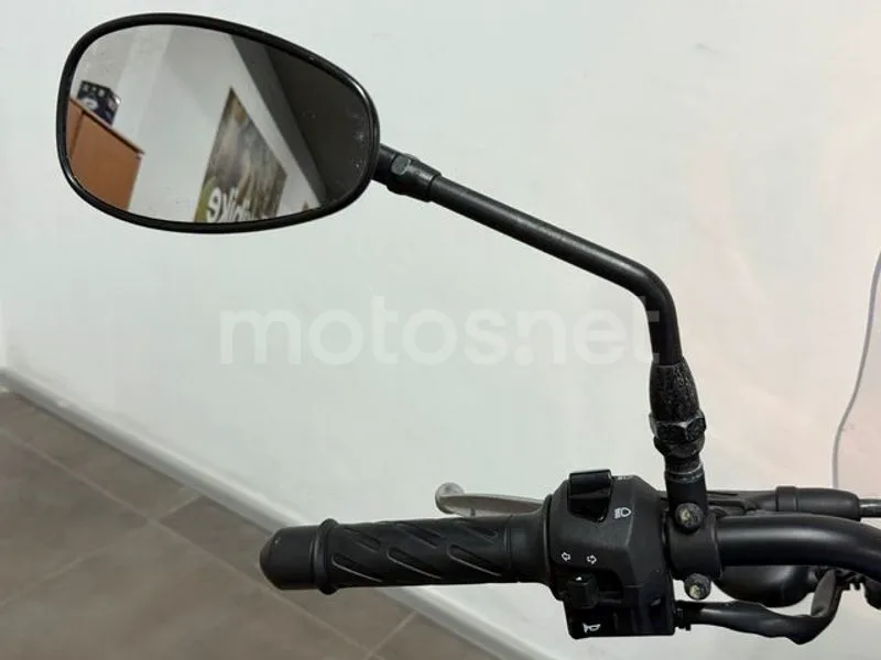 Moto Guzzi V7 III – Vista 11