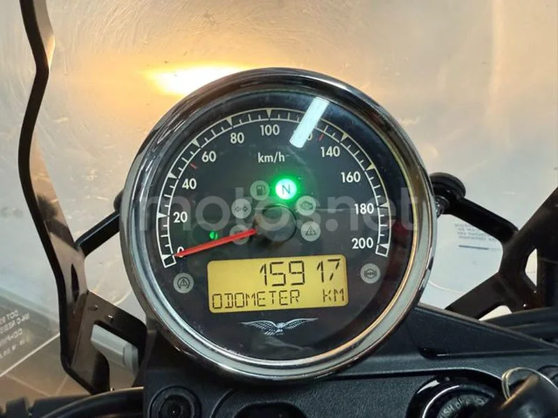 Moto Guzzi V7 III – Vista 13
