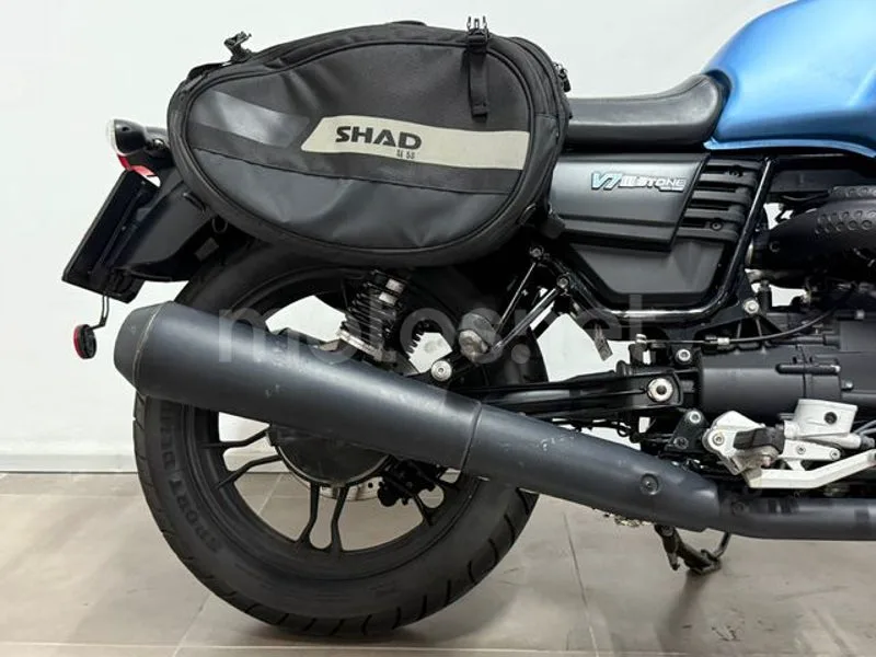 Moto Guzzi V7 III – Vista 7