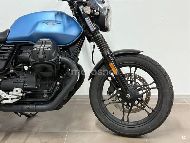 Moto Guzzi V7 III – Vista 8
