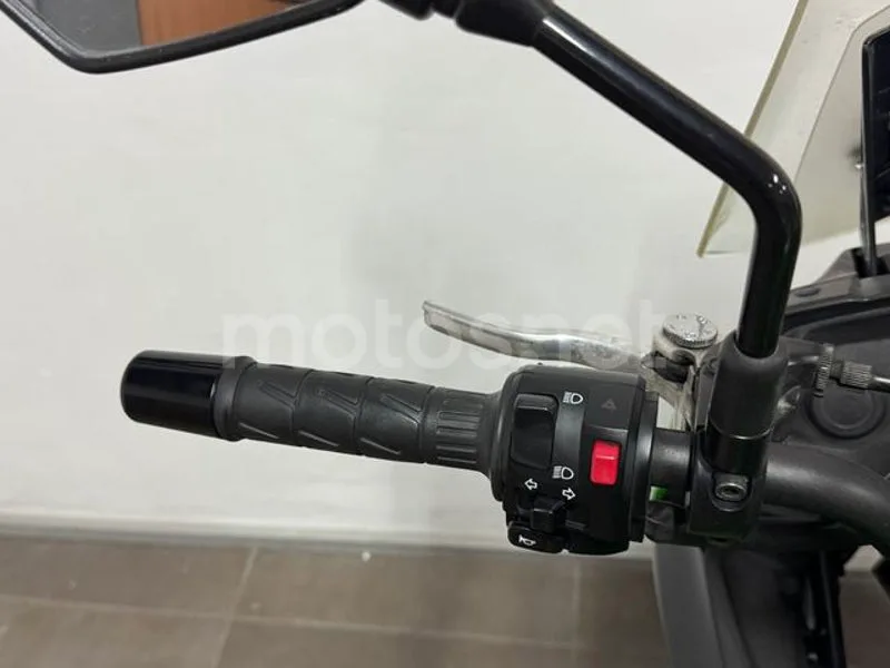 Kawasaki Versys – Vista 12