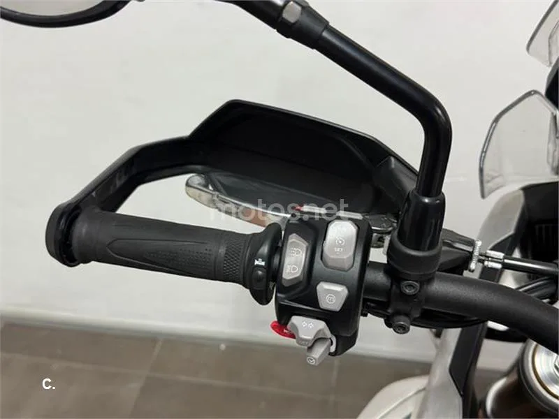 Triumph Tiger 900 – Vista 12
