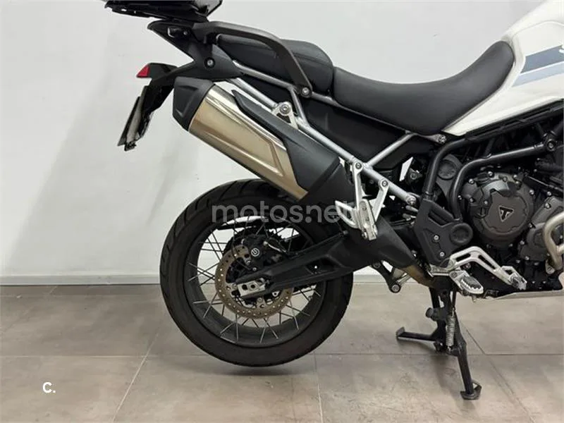 Triumph Tiger 900 – Vista 7