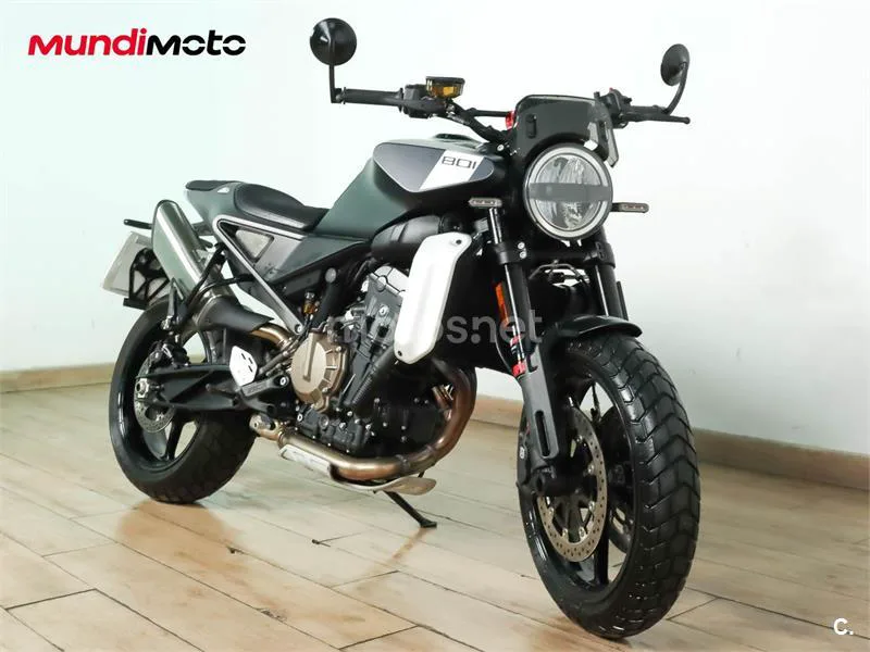 Husqvarna Svartpilen 801 7199 € 2025 Madrid - 2