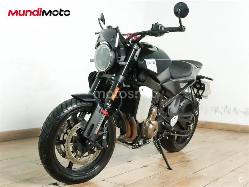 Husqvarna Svartpilen 801 – Vista 7