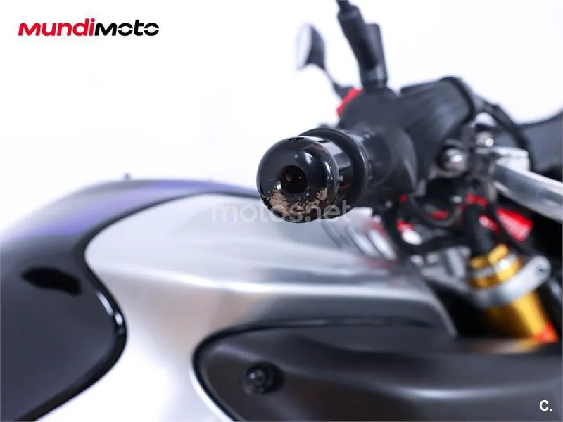 Yamaha MT-10 – Vista 15