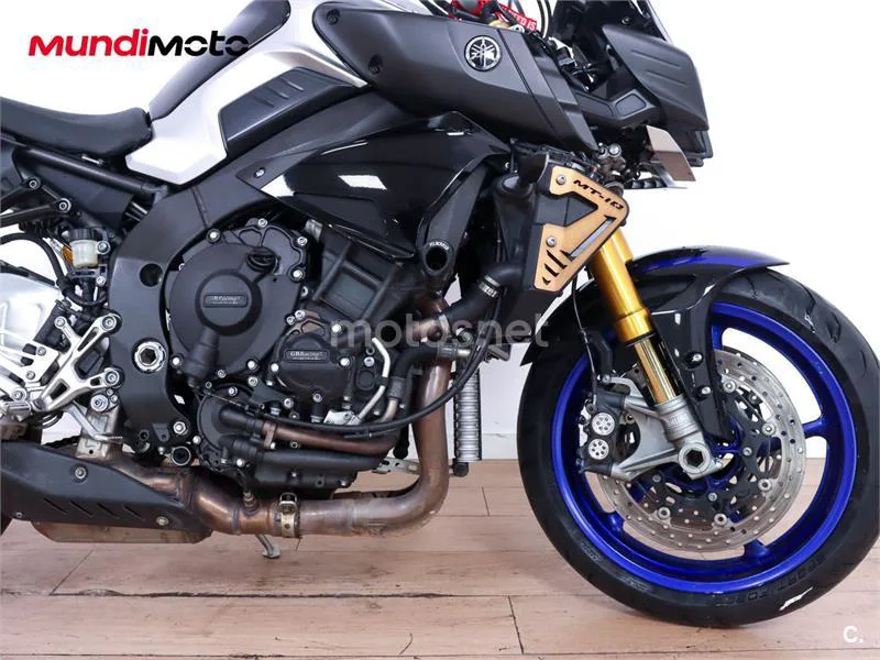 Yamaha MT-10 – Vista 16