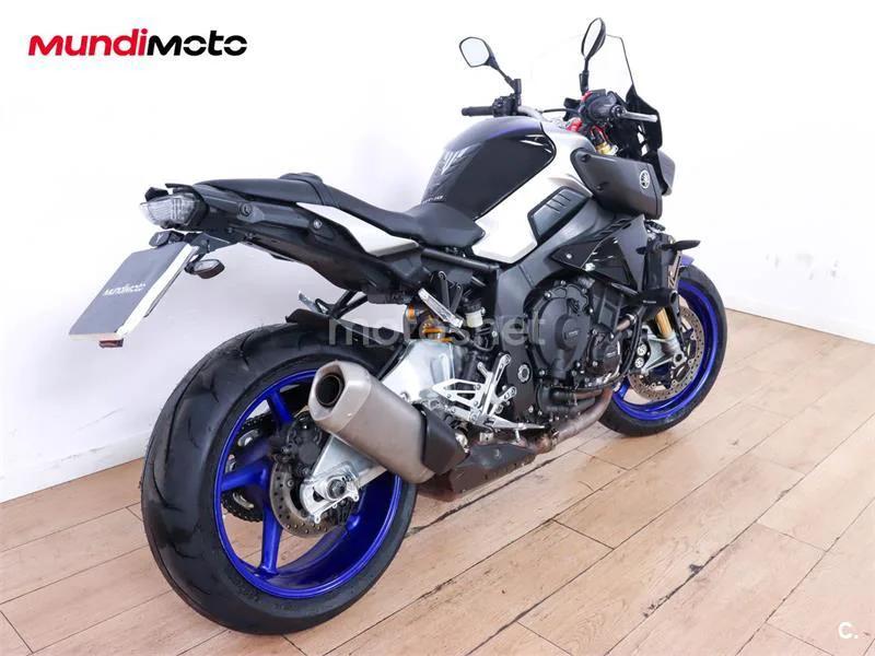 Yamaha MT-10 – Vista 3