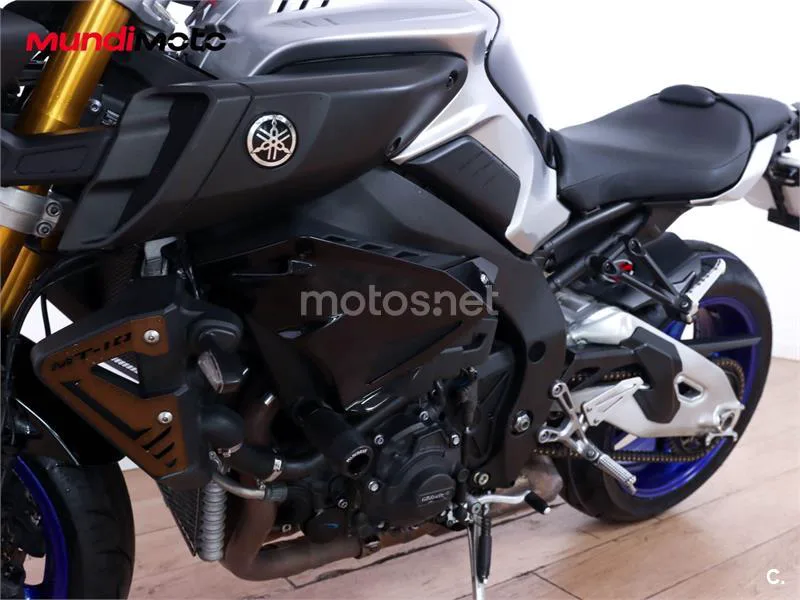 Yamaha MT-10 – Vista 10