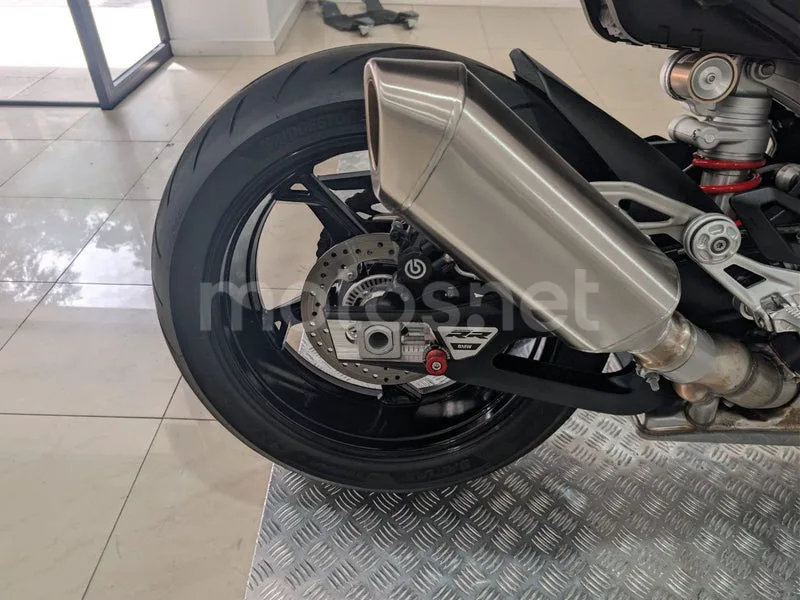 BMW S 1000 RR - Vista 24