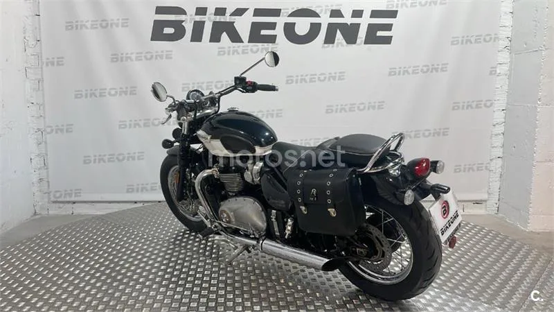 Triumph Bonneville Speedmaster – Vista 8