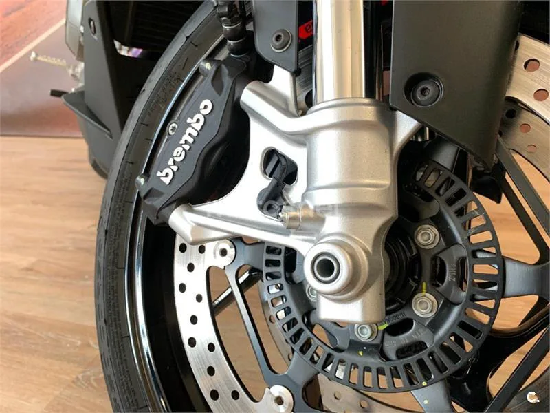Aprilia Tuono 660 – Vista 9