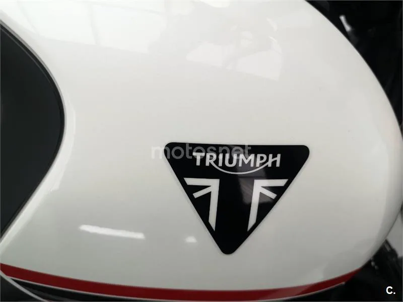 Triumph Trident 660 – Vista 13