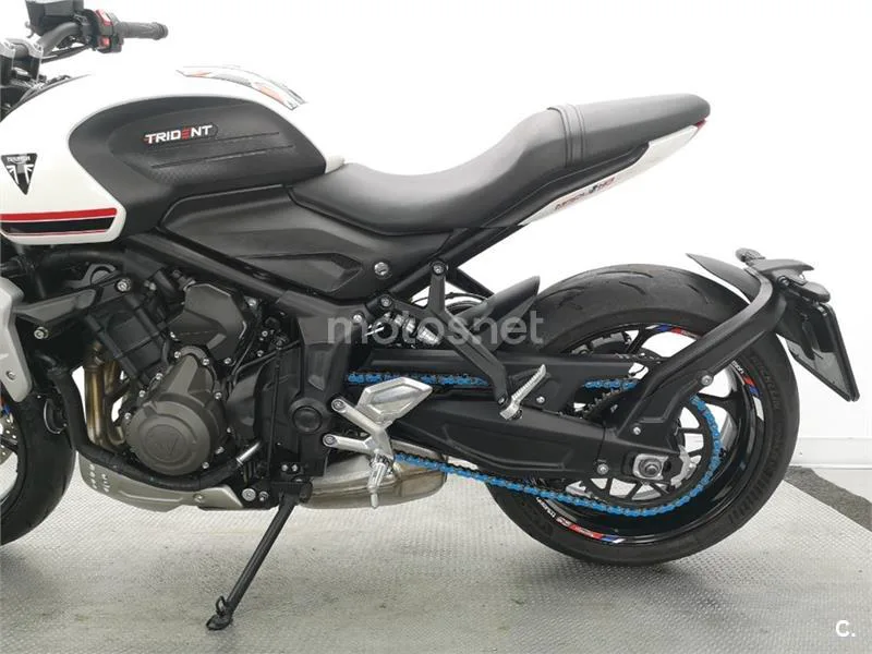 Triumph Trident 660 – Vista 19