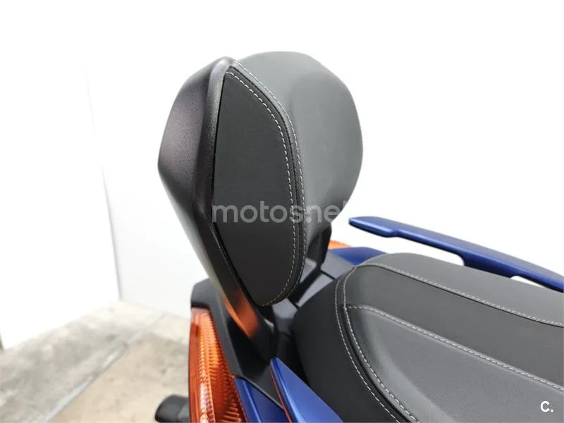 Yamaha XMAX 300 – Vista 13