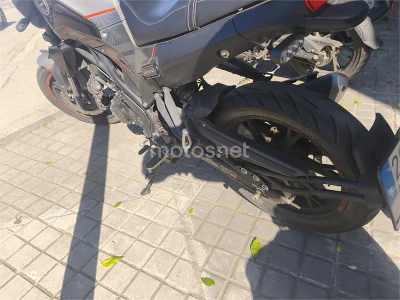 Benelli BN 125 – Vista 4