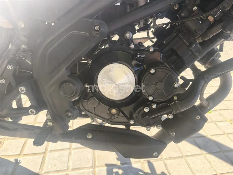 Benelli BN 125 – Vista 8