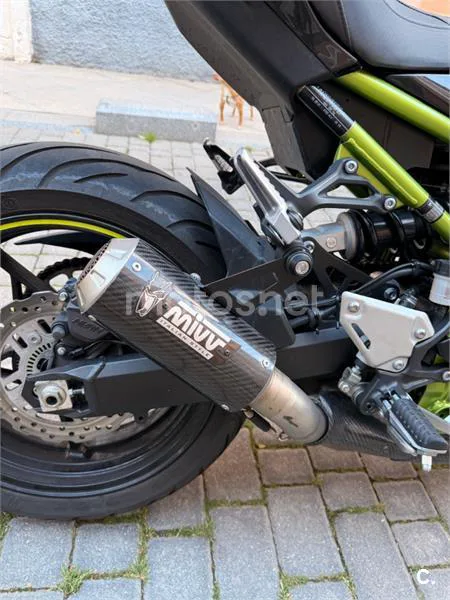 Kawasaki Z900 – Vista 11